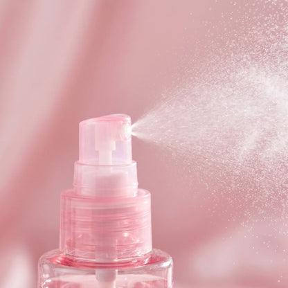 Yara Signature Setting Spray: Flawless All-Day Hold