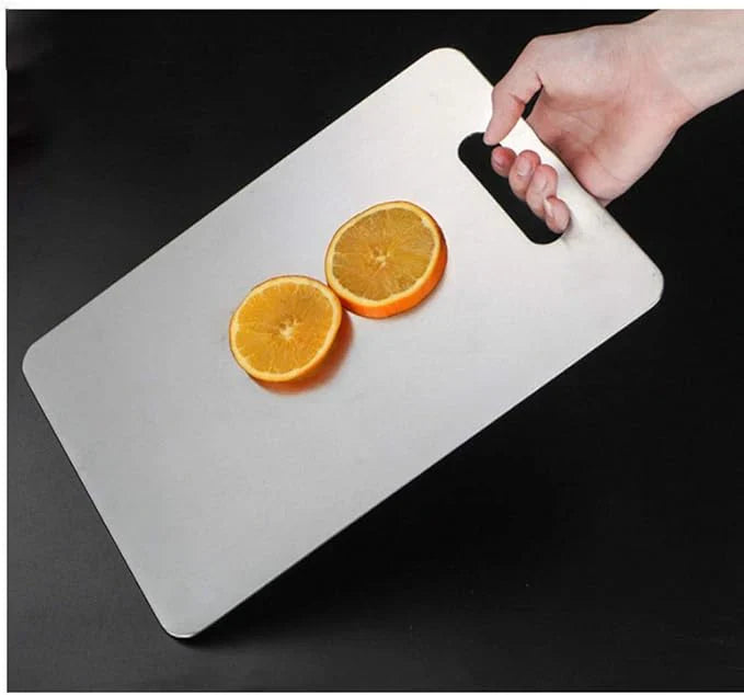𝙕𝙖𝙧𝙬𝙖𝙝™ Titanium Cutting Board - لوح تقطيع التيتانيوم