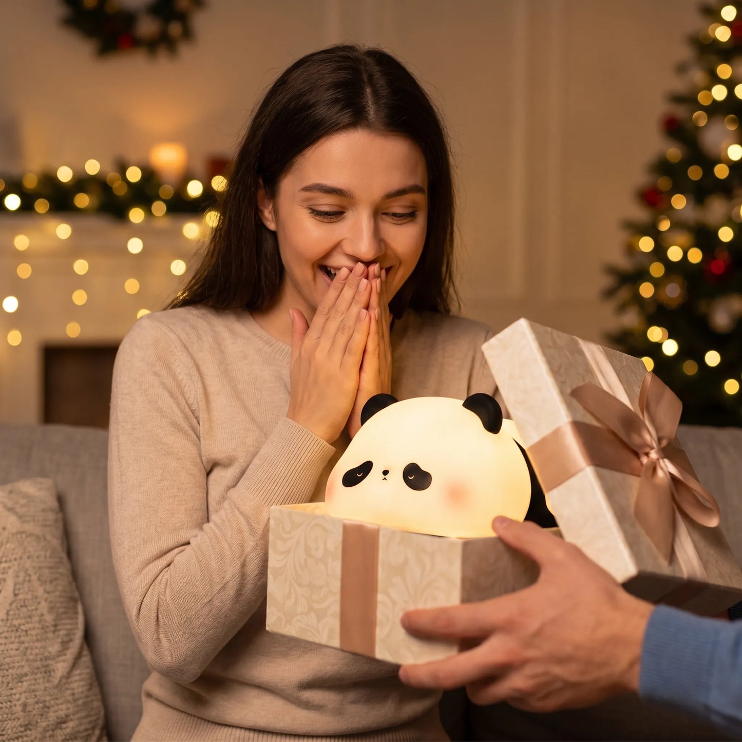The Sleepy Panda Lamp